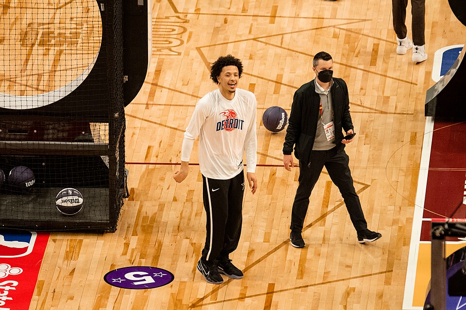 ケイド・カニンガムのプレー写真