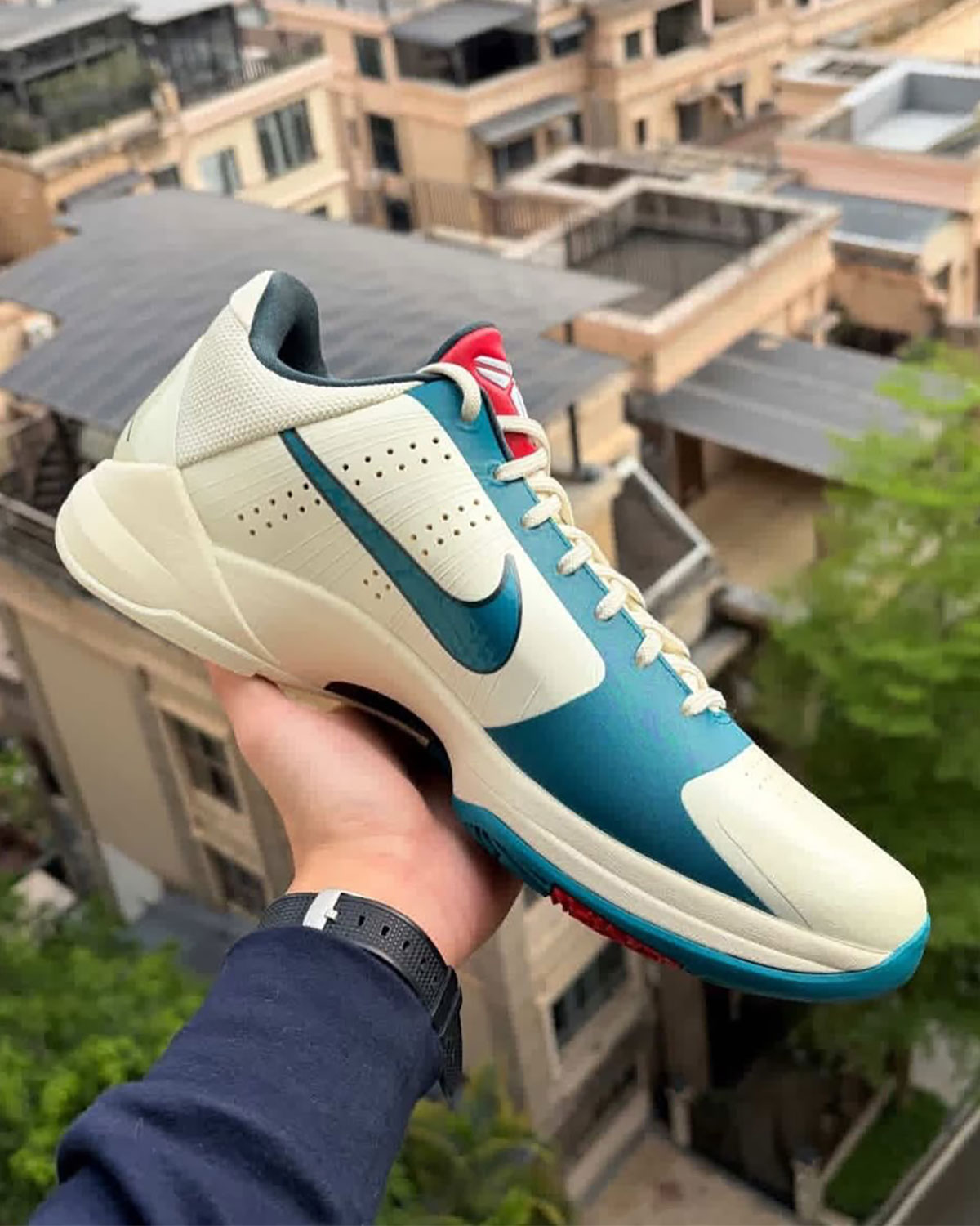 Caitlin Clark x Nike Kobe 5 Protro Coconut Milk IZ1852-100