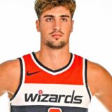 ディーニ・アブディヤ