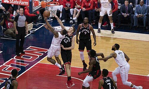 ヤコブ・ポエルトルの着用バッシュまとめ【2025-26シーズン最新】