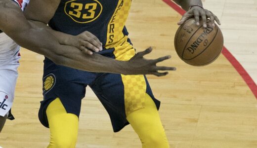 マイルズ・ターナーの着用バッシュまとめ【2025-26シーズン最新】