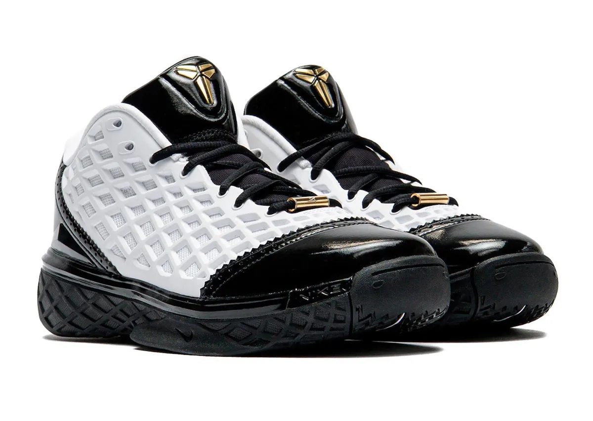 Nike Kobe 3 Low Protro Mambacita IQ3916-100