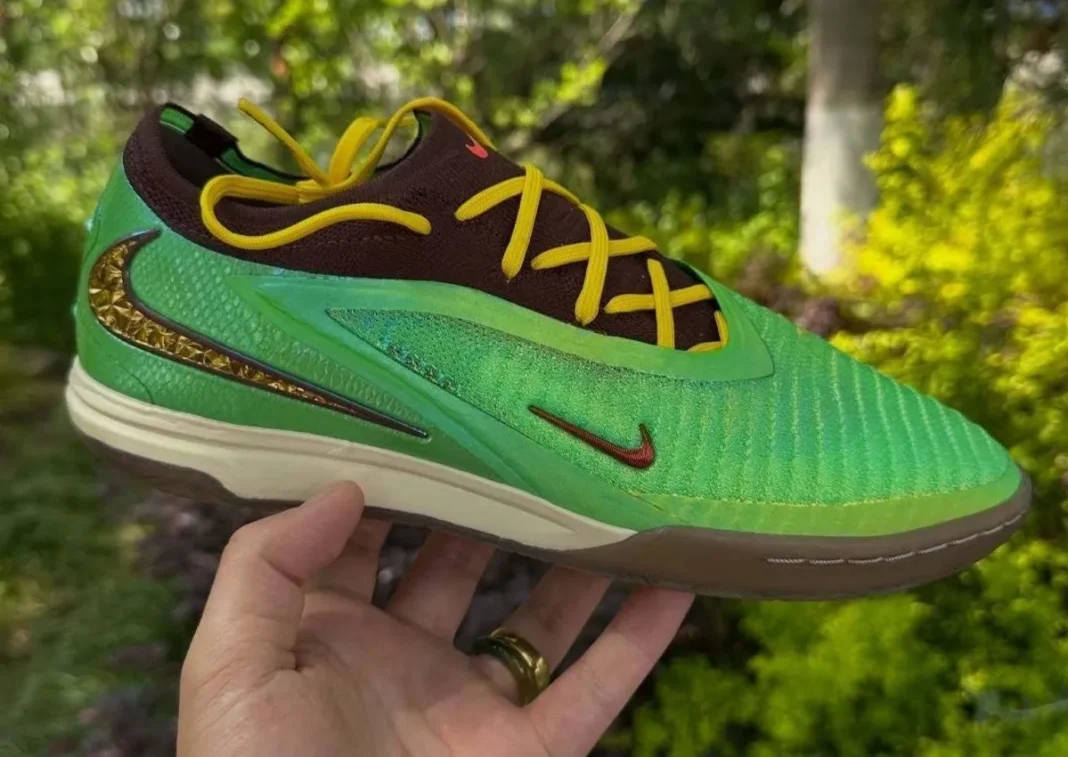 Travis Scott x Nike Phantom 6 Low Elite