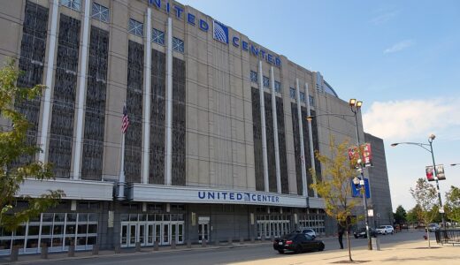 ブルズがシーズン残り4試合でGM＆VP同時解雇！カルニショーバスとエヴァーズリーが6年間の任期に幕