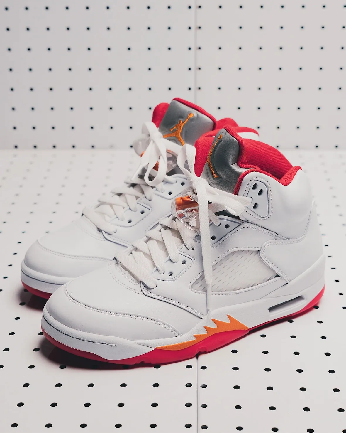 Air Jordan 5 Sunset 2026 IV5678-102