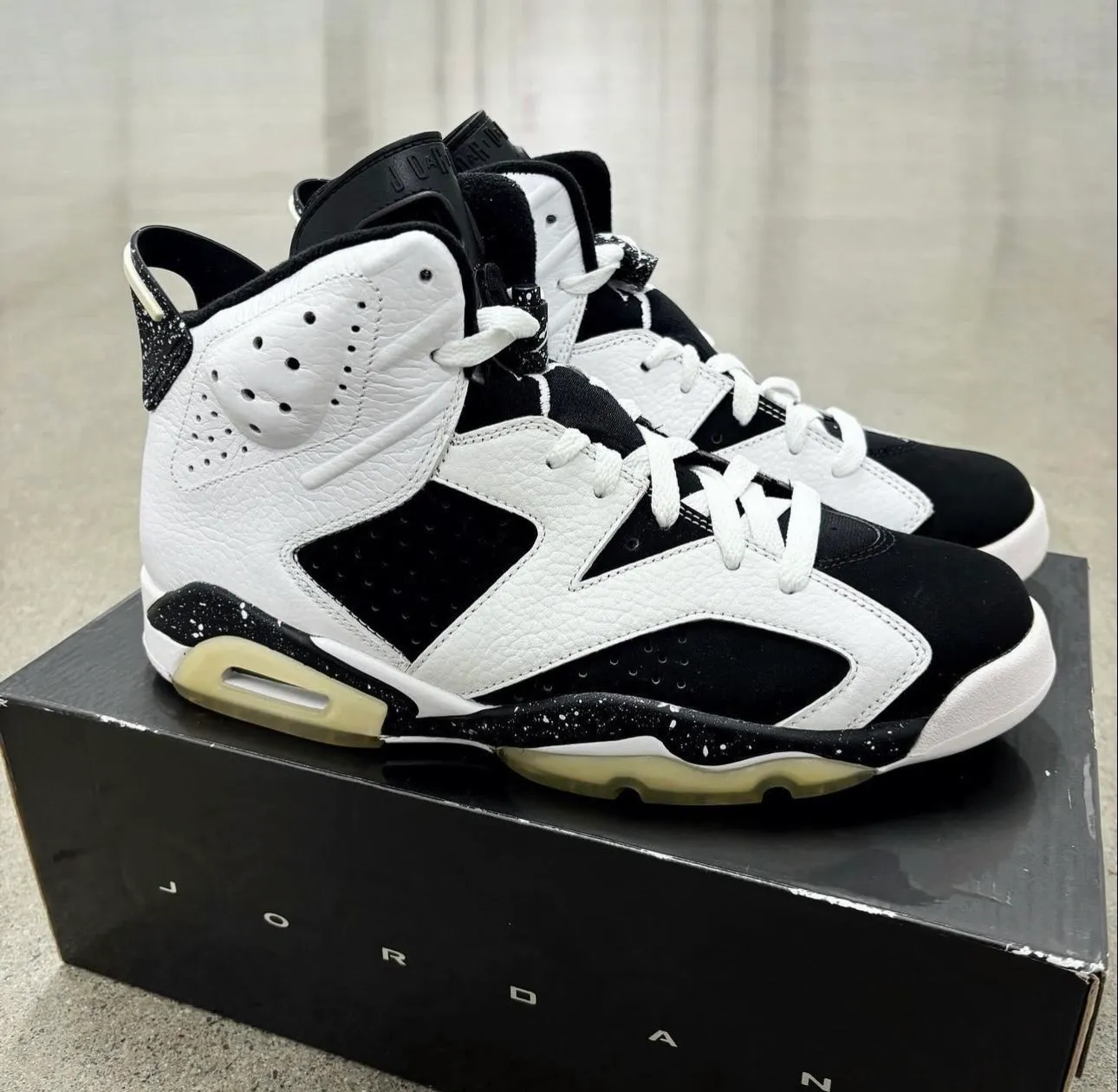 Air Jordan 6 Oreo 2026