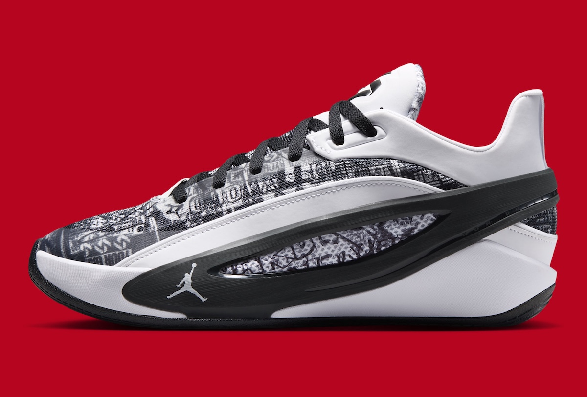 ジョーダン・ルカ5 グラフィティ White/Black