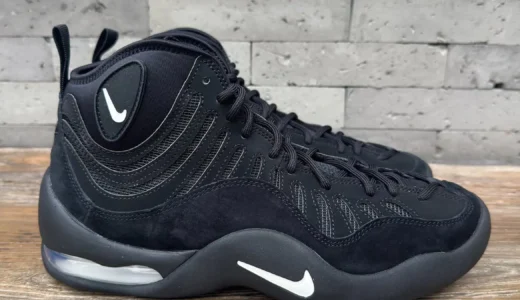 Nike Air Bakin「Black/White」がホリデー2026海外発売！炎のオーバーレイ健在のモノトーン新色【IQ5365-001】