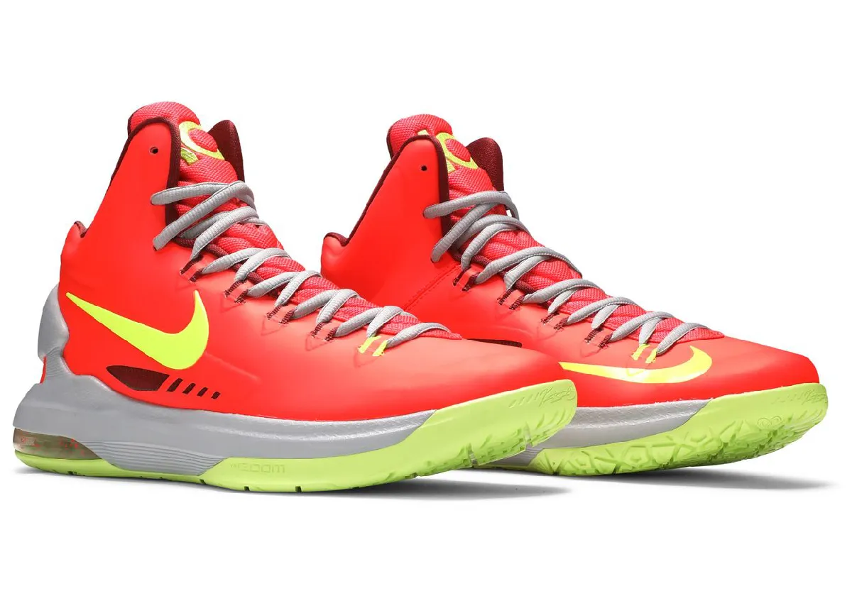 Nike KD 5「DMV」が2027年に約15年ぶり復刻へ！マンボソース着想の 