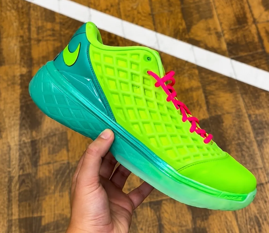 Nike Kobe 3 Low Protro Grinch