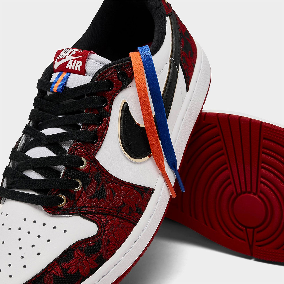 Air Jordan 1 Low OG Last Dance At The Garden