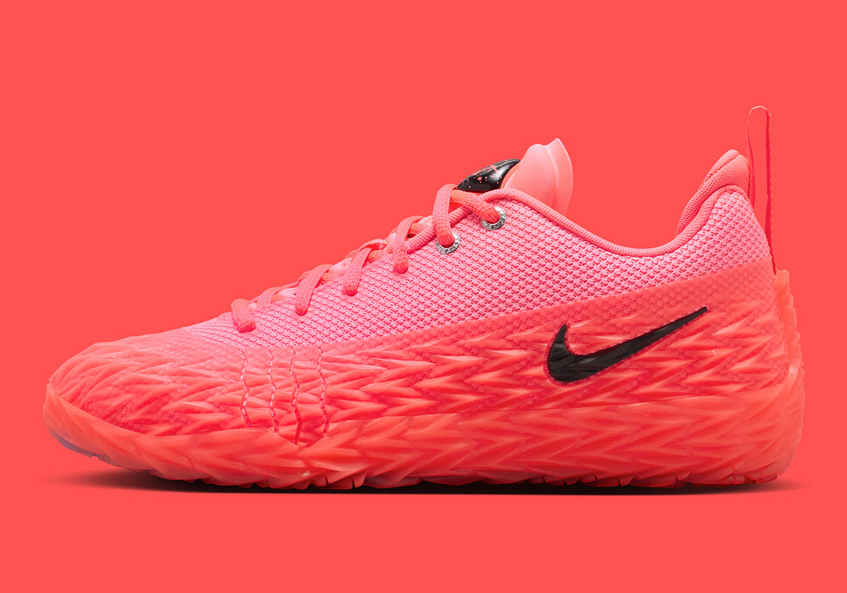 Nike ST Charge Punch Red