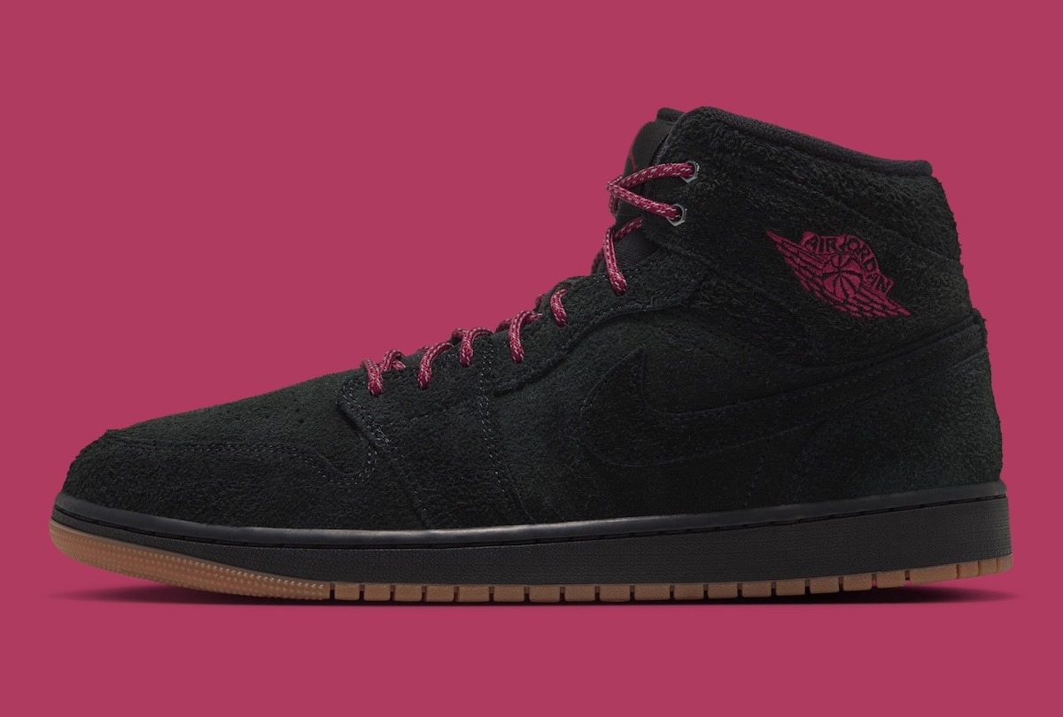 Air Jordan 1 Mid Black Team Red